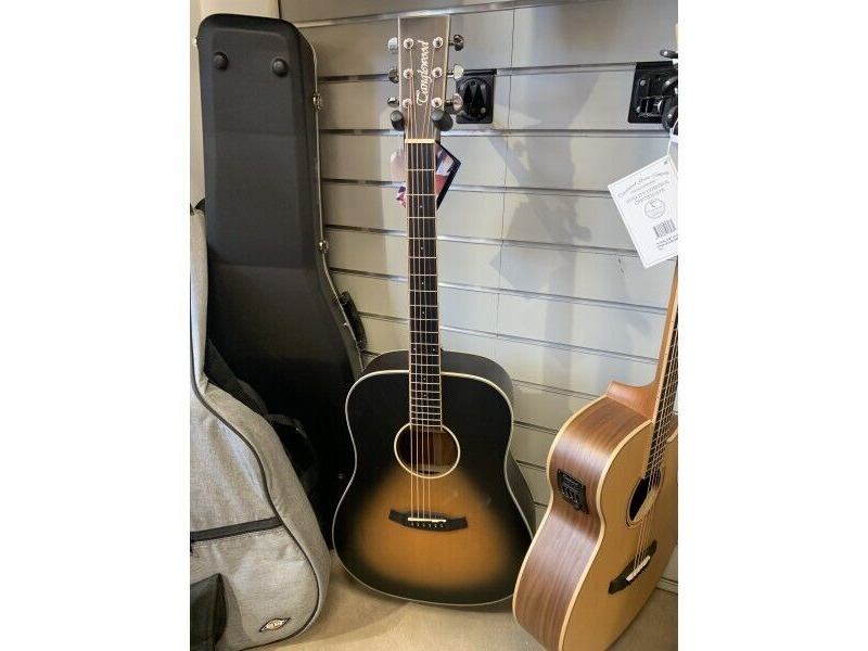 Tanglewood TW11TSE D/Nought Solid Spruce Top, Mahogony B&S click to zoom image
