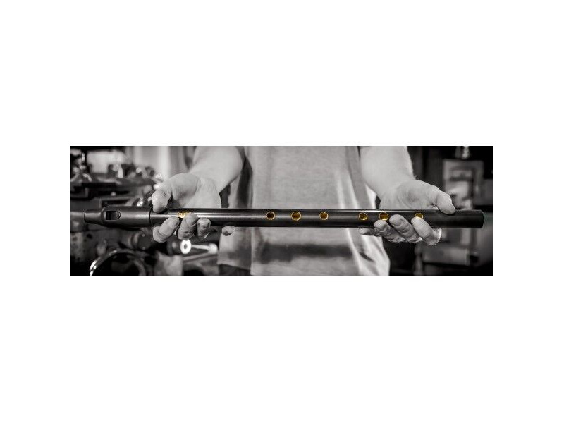 Howard Low D Black Silk Whistle click to zoom image